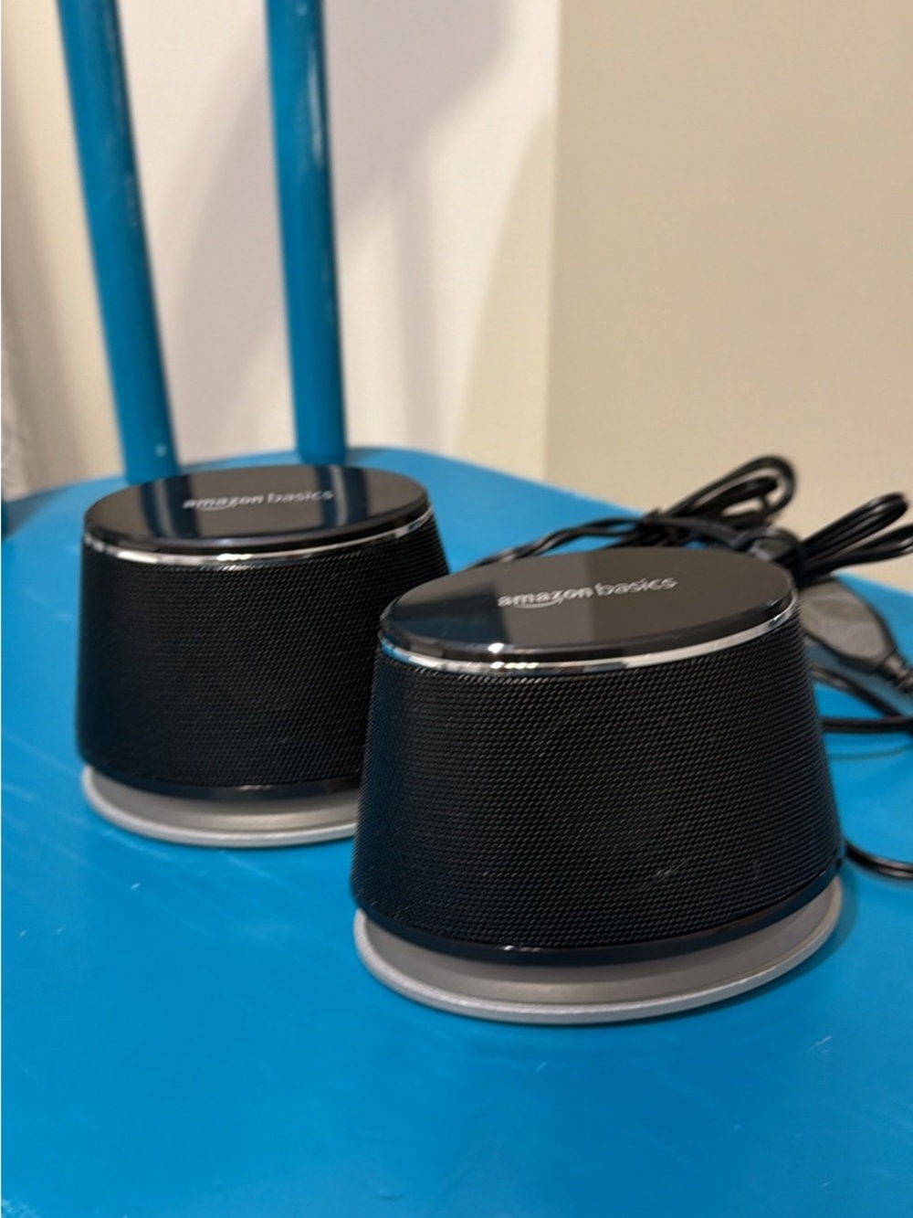 Amazon Basics Stereo 2.0 Speakers for PC or Laptop with Volume Control